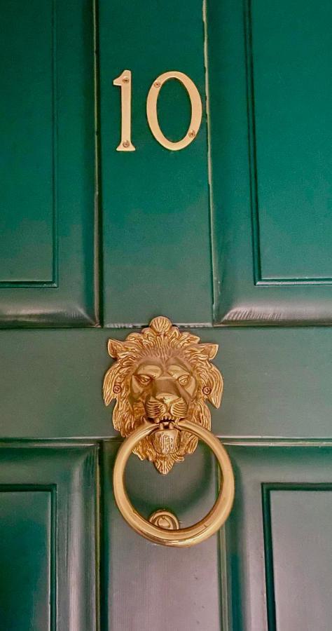 Elegantes Haus In Der Altstadt Caslano Luaran gambar